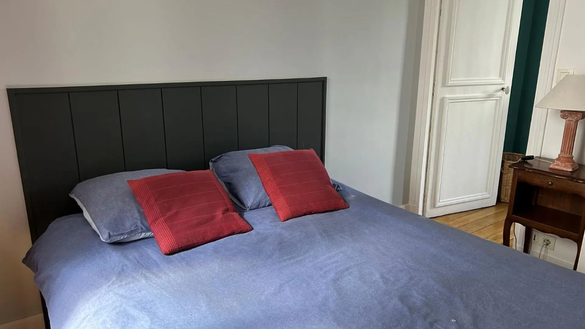 Apartament L'Appartement Jean Moulin Paryż Francja